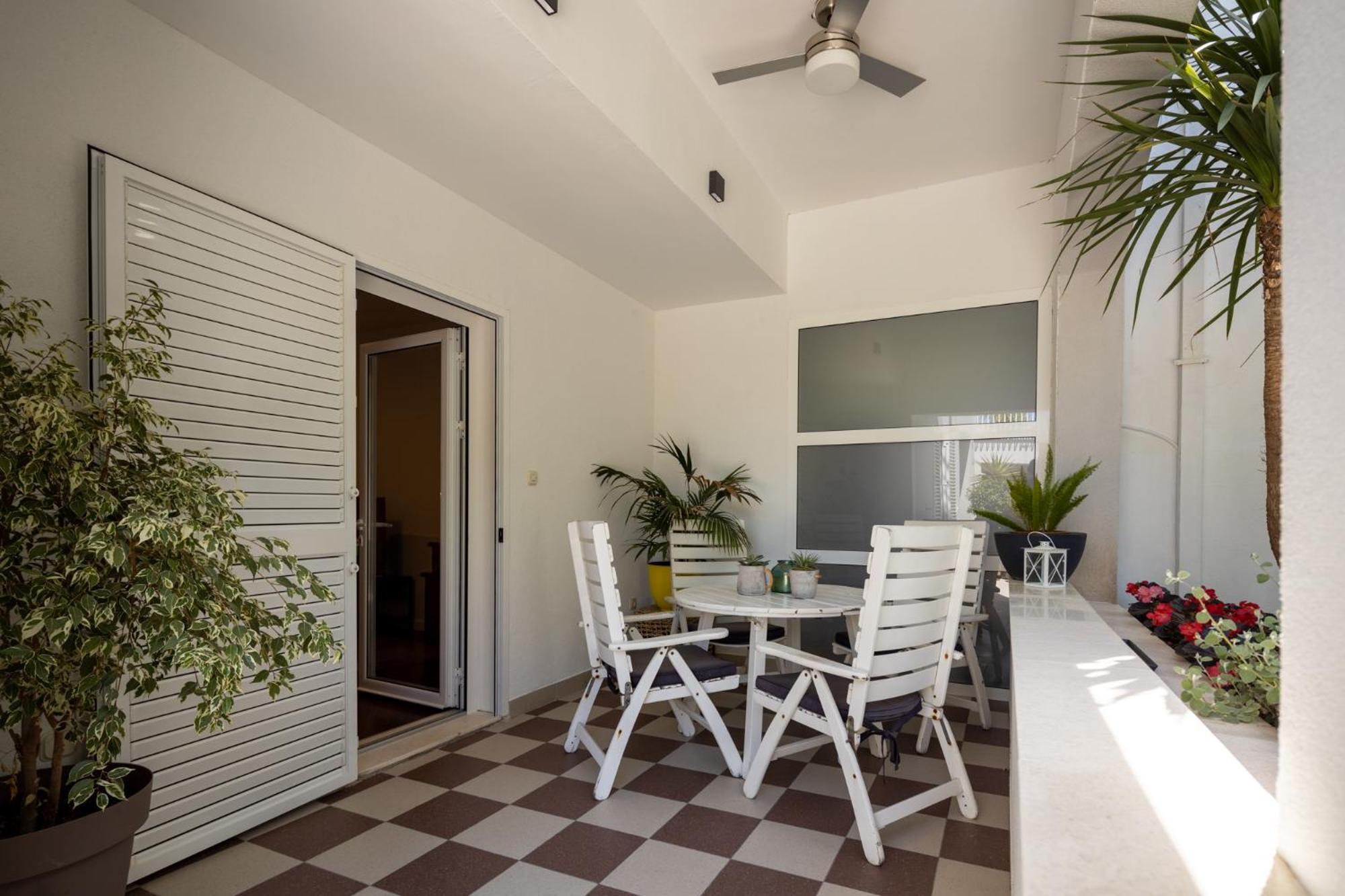 Apartments Dada Biograd Na Moru Exterior photo