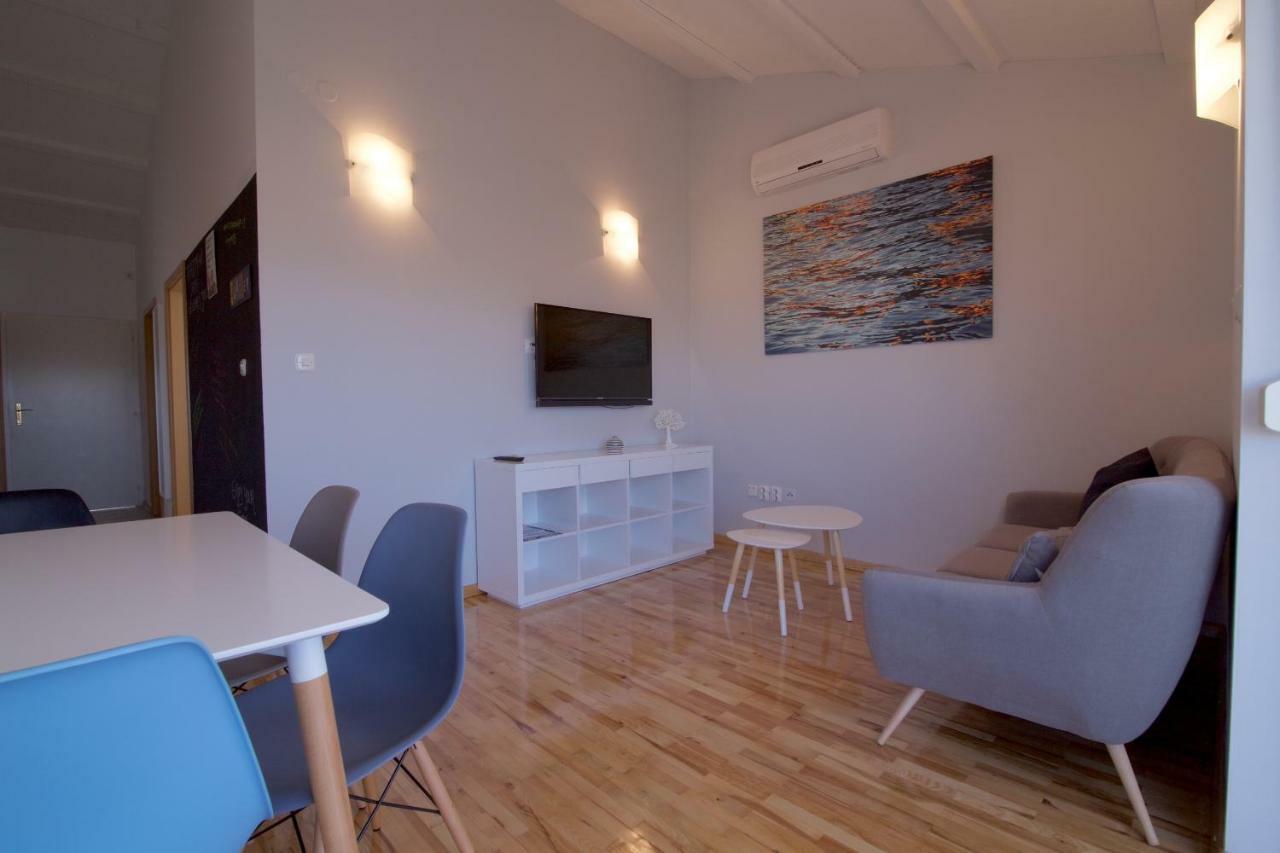 Apartments Dada Biograd Na Moru Exterior photo